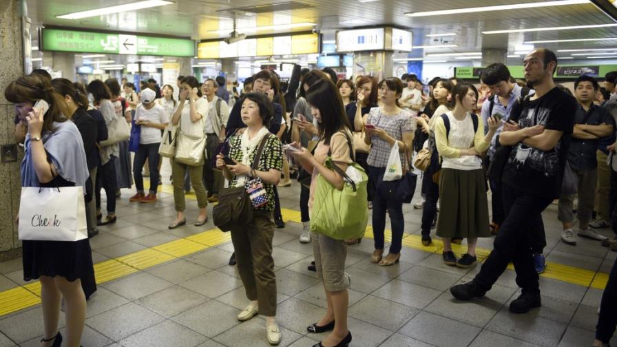 Más de 10 heridos en Japón por el terremoto en alta mar de 8,1 grados Más de 10 heridos en Japón por el terremoto en alta mar de 8,1 grados