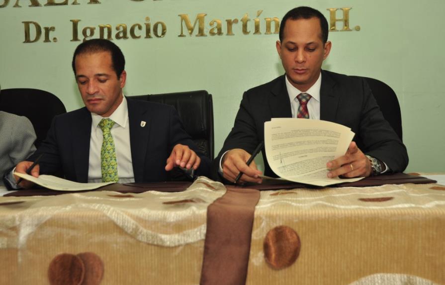 Ministerio de la Juventud y Ayuntamiento SDE firman convenio