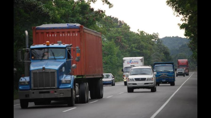 Vehículos pesados no podrán transitar desde el Jueves Santo hasta lunes 6 Vehículos pesados no podrán transitar desde el Jueves Santo hasta lunes 6