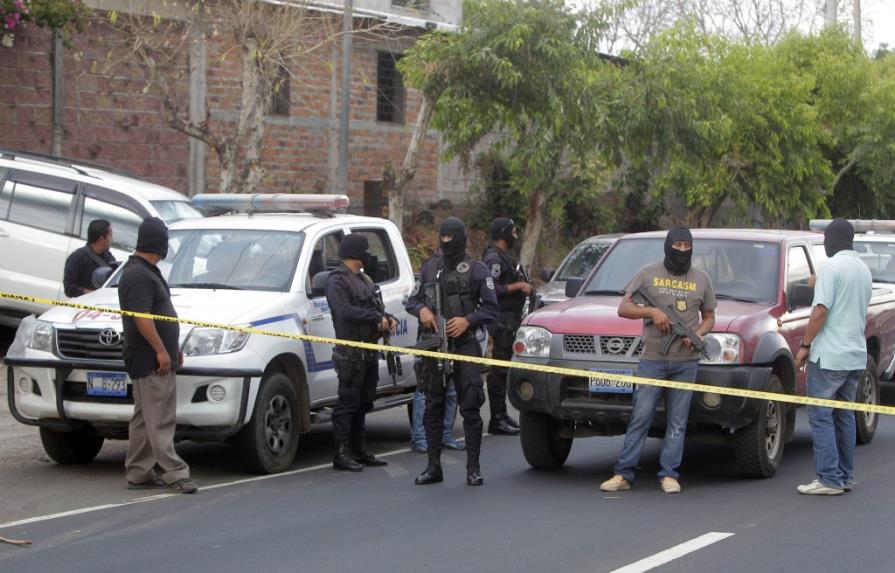 Tiroteo en El Salvador deja ocho muertos y tres heridos