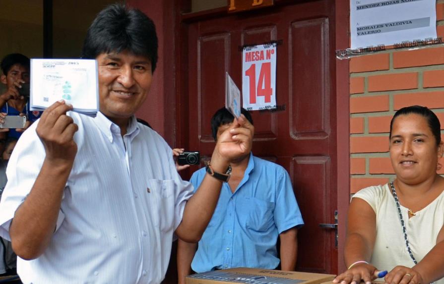Morales admite que corrupción minó a su partido en las elecciones regionales