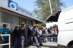 Asaltan sucursal del Banco Popular y matan guardián